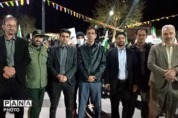 بانوان در خط مقدم حضور مردمی؛ گزارش تصویری رژه حماسی جان‌فدا