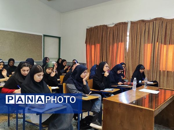 کارگاه آموزش مقدماتی خبرنگاران ویژه دانش‌آموزان در استان البرز