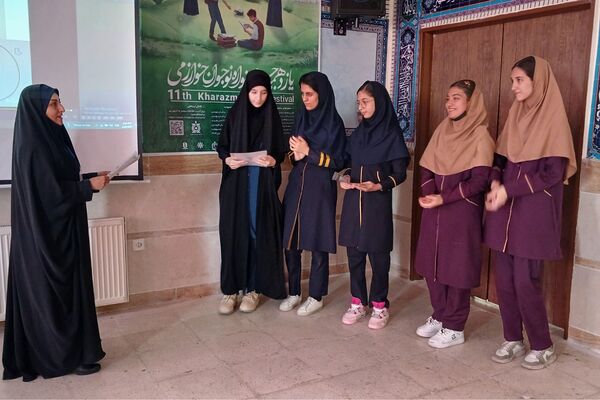 رقابت دانش آموزان پرتلاش ملاردی در محور ریاضیات یازدهمین دوره جشنواره نوجوان خوارزمی 