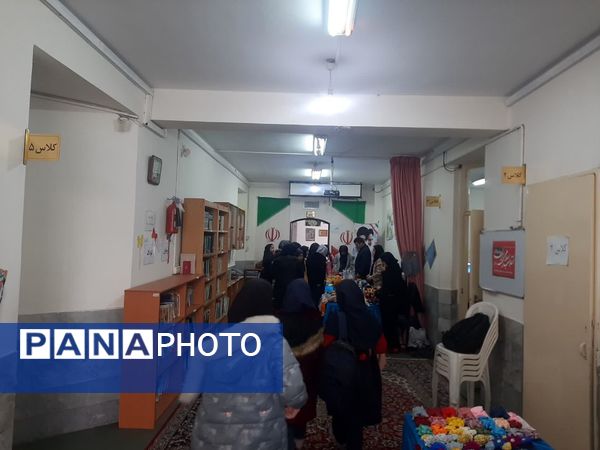 برپایی بازارچه مشاغل خانگی در کانون امید انقلاب