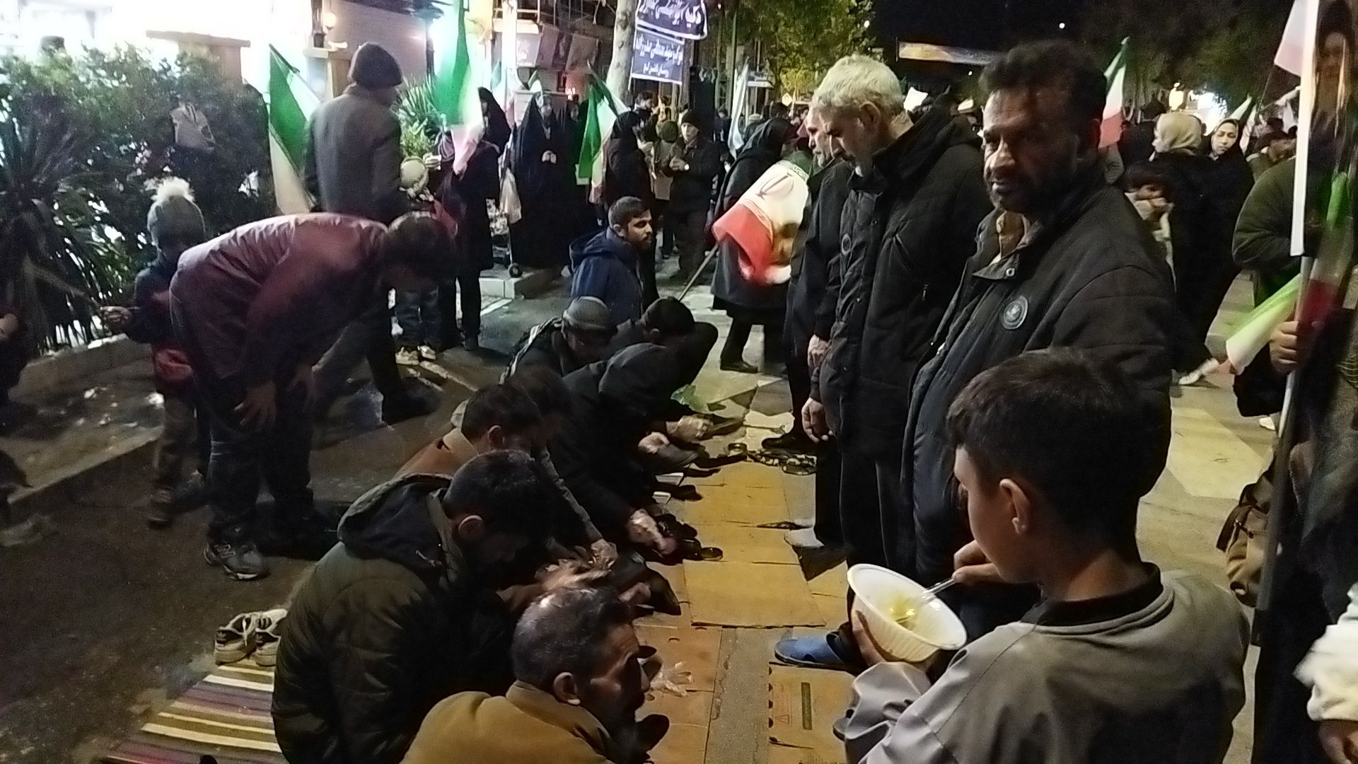 گذری بر فعالیت ایستگاه صلواتی پایگاه مقاومت بسیج شهدای روستای باغشن گچ در نیشابور 
