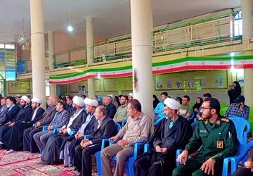 حضور نماینده ولی فقیه استان چهارمحال‌وبختیاری در جمع مردم منطقه میانکوه