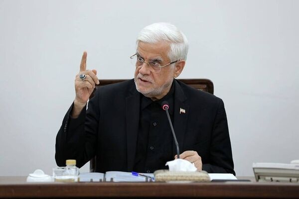 عارف: آنچه در بانک‌ها رخ داد، نتیجه سهل‌انگاری در امنیت سایبری است