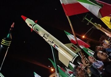 شکوه حضور قشقایی‌ها در شب ولادت سلطان