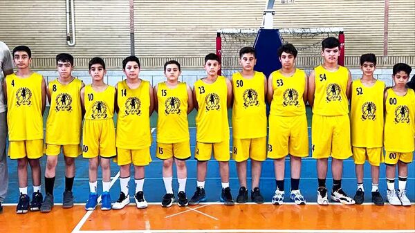 برگزاری چهارمین جشنواره مینی و نونهالان بسکتبال در سالن تختی شهرکرد