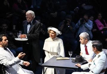 از ورود اتفاقی به تئاتر تا نگاه حرفه‌ای به صحنه