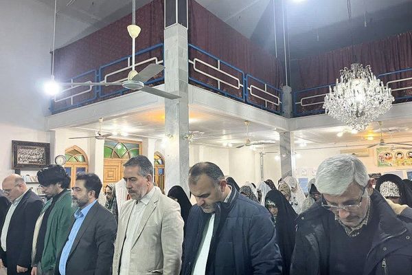 اعتکاف دانش‌آموزی در شهر بهنمیر