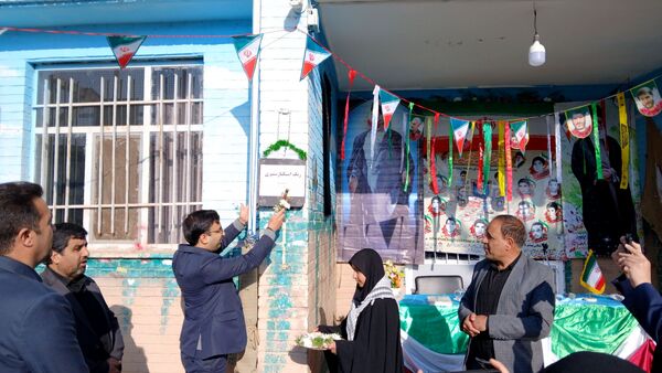 طنین زنگ استکبارستیزی در دبیرستان دخترانه تکتم باخرز