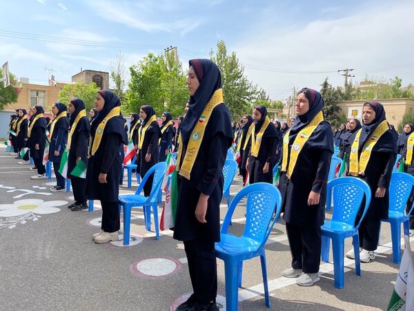  بازدید ارزیاب تخصصی سازمان دانش‌آموزی از فعالیت‌های مدارس تشکیلاتی سازمان دانش‌آموزی مناطق ۱۷ گانه استان چهارمحال وبختیاری