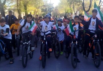  پدران و پسران دوچرخه سوار چهارمحال بختیاری حماسه آفریدند