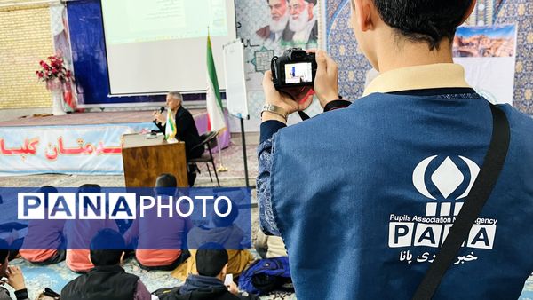 آموزش مقدماتی خبرنگاری پسران کرمان در آموزشگاه پیامبر اعظم(ص)