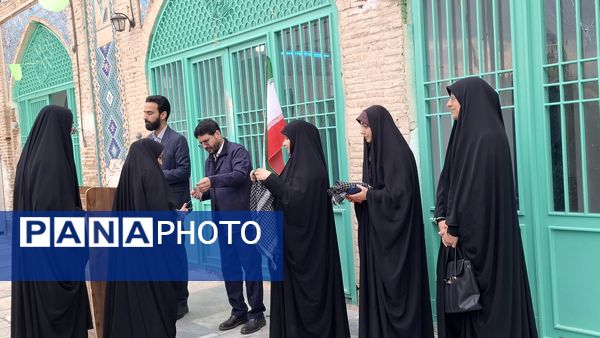 اعزام دانش‌آموزان شهرستان کهک قم به اردوی راهیان نور