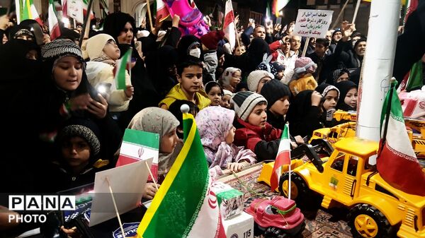  تکرار حماسه حضور و تجدید عهد با رهبر در بناب