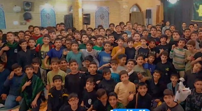 جواب نوجوانان معتکف خراسان رضوی به ترامپ