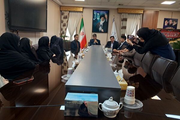 برپایی میز خدمت در فرمانداری شهرستان ملارد به مناسبت هفته بهزیستی 