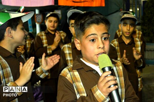 حضور فعال دانش‌آموزان دبستان شهید فهمیده در موکب شهدای دانش‌آموز ورامین
