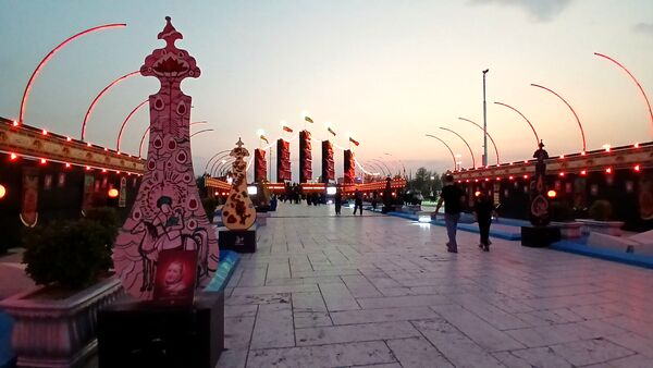شکوه سوگ در میدان آزادی