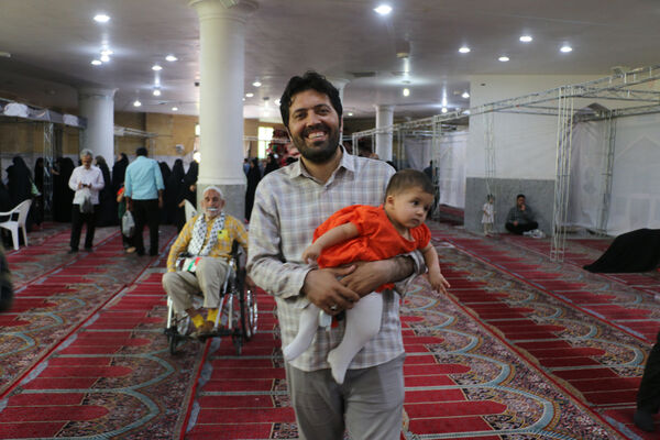 جلوه‌هایی از حضور نوجوانان قمی در شعبه‌های اخذ رای -1
