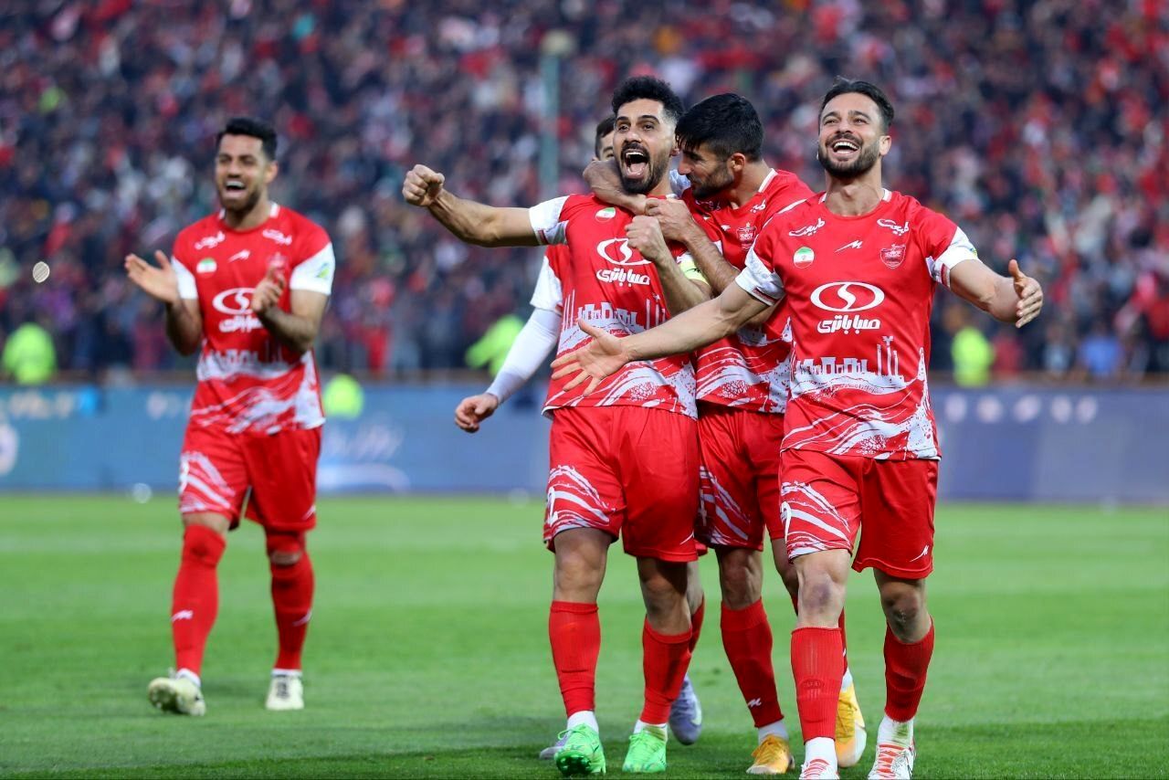 جادوی شیاطین سرخ در فصل نقل و انتقالات لیگ برتر