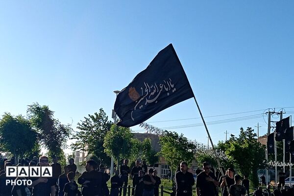 مراسم معنوی گل‌زنی در بن