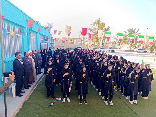 زنگ مهر در فراشبند به صدا در آمد