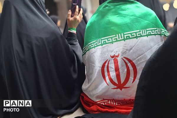 شهر در سوگ؛ قلب‌های تپنده در بدرقه ابدی «رهبر شهید»