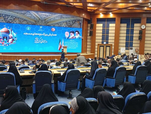برگزاری همایش بزرگ بچه‌های مسجد به‌مناسبت روز جهانی مسجد در همدان