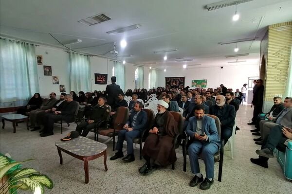 دیدار آیت الله دژکام با فرهنگیان شهرستان بیضا 