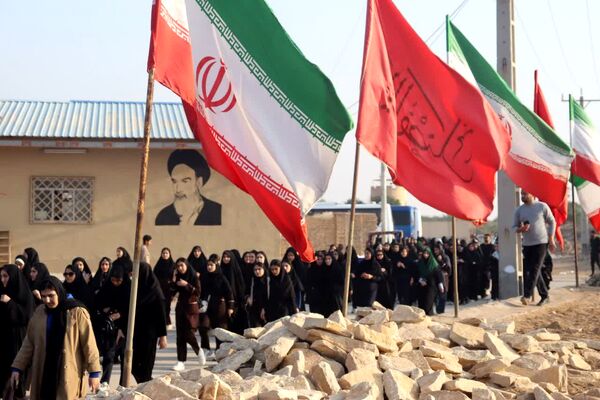 شهدای غواصِ دست‌بسته، میزبان کاروان راهیان نور دانش‌آموزان دختر کوهدشت در علقمه