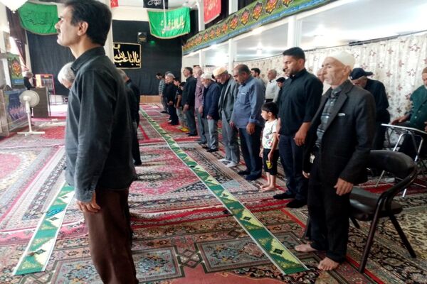 نماز جمعه در مسجد ابوالفضل شهر تیتکانلو