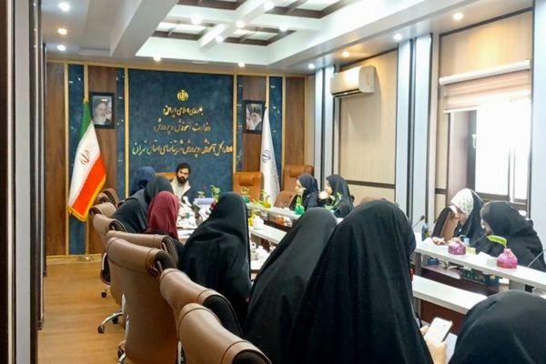 برگزاری دومین جلسه شورای دانش‌آموزی شهرستان‌های استان تهران 