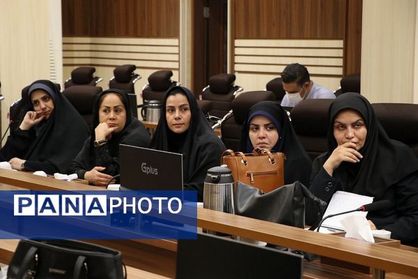 جلسه هم اندیشی و انتخاب نماینده موسسین کودکستان های ناحیه دو شهرری