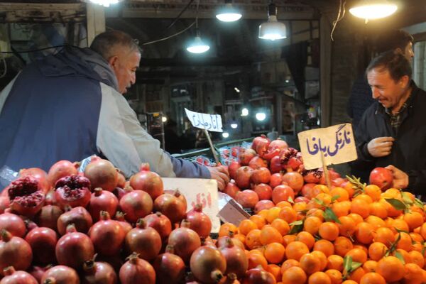 بازار داغ یلدا در زنجان
