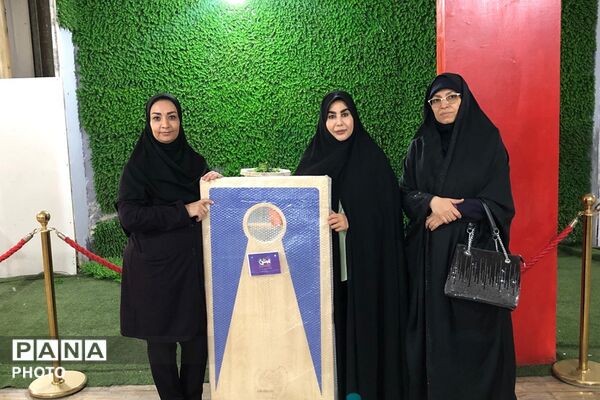 حضور کاروان مهر کانون فرهنگی تربیتی شهید رجایی در مدارس ناحیه دو شهرری 