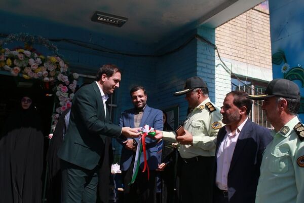 آیین نواختن زنگ بازگشایی مدارس در بهارستان‌2