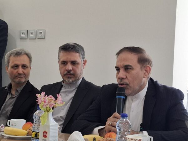 بازدید از مرکز خانه چتر موسسه خیریه گلستان علی(ع)