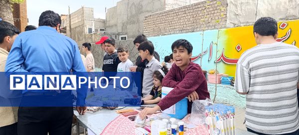 برپایی بازارچه کار و فناوری در دبیرستان شهید بهشتی آشخانه