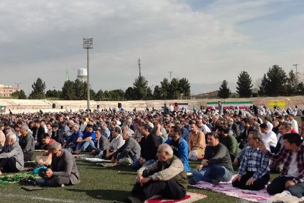برگزاری باشکوه نماز عیدفطر در باقرشهر 