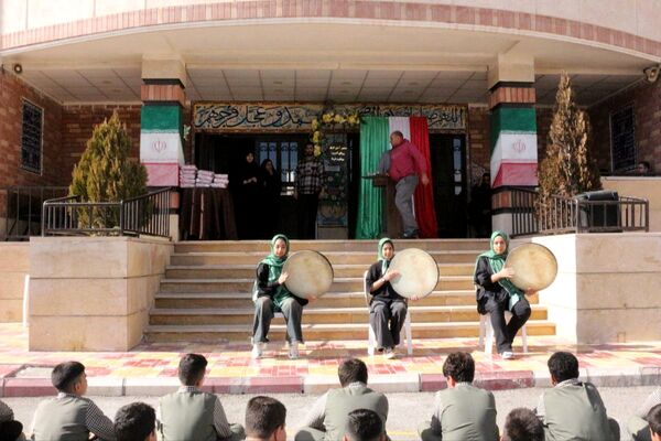  افتتاحیه لیگ جت در دبستان امام رضا (ع) فیروزکوه 