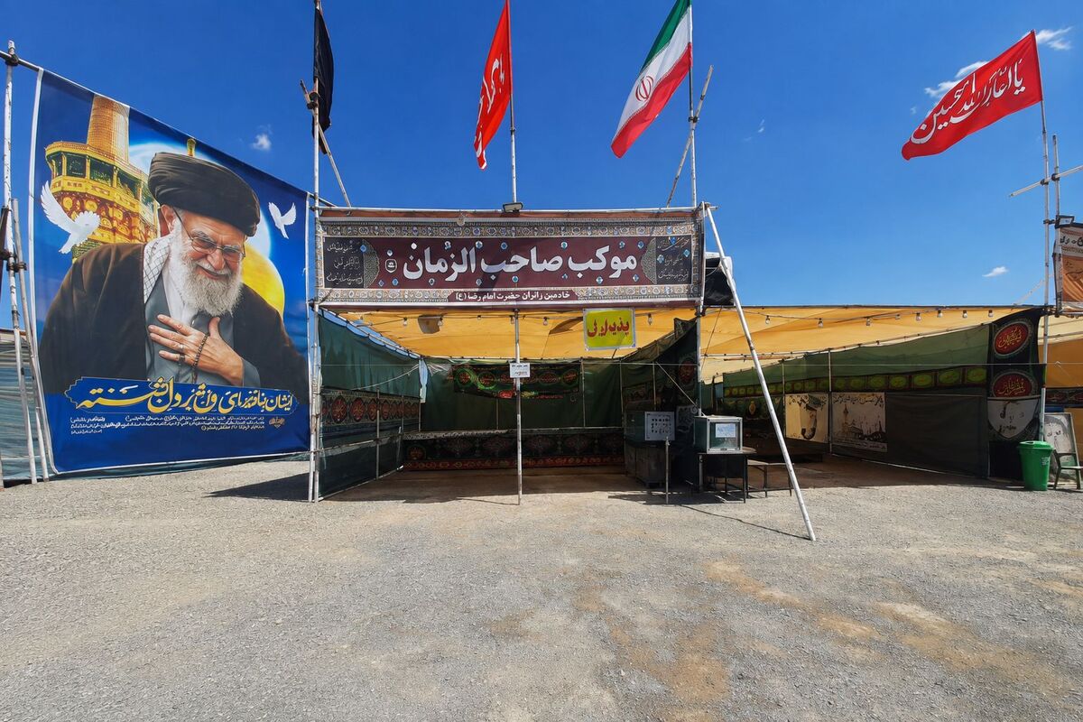 موکب امام‌رضایی روستای سرهنگ بخش رخ، آماده خدمت‌رسانی به زائران دهه پایانی ماه صفر است