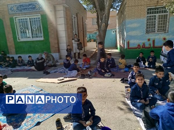 صبحانه سلامت در مدرسه مبین شهرستان شیروان