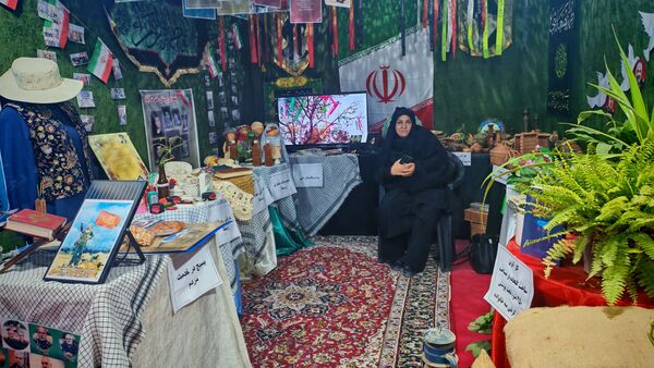 نمایشگاه خدمت 46 به مناسبت هفتهٔ بسیج در نیشابور 