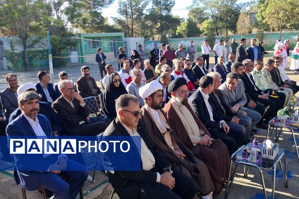 آیین نواختن زنگ ایثار و مقاومت در مدارس آباده