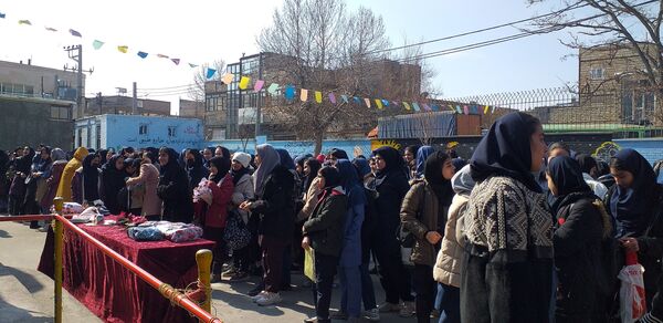 تقدیر از دانش آموزان برتر علمی، پرورشی، آموزشی و ورزشی در دبیرستان میثاق م