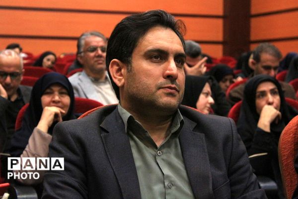 آیین اختتامیه طرح‌ها و برنامه‌های آموزشی بهارستان‌دو