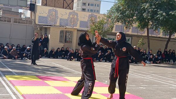 المپیاد ورزشی در دبیرستان کوثر فرهنگیان