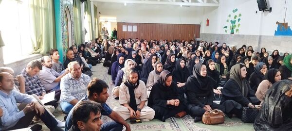 برگزاری انتخابات انجمن اولیا و مربیان در دبستان دخترانه معلم یزد