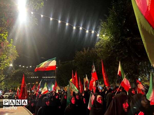 حضور باشکوه مردم کرج در صد وبیست و سومین  شب از تجمعات مردمی