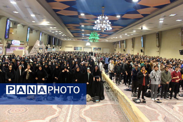 یادواره شهدای مقاومت با حضور دختر سید حسن نصرالله در قم