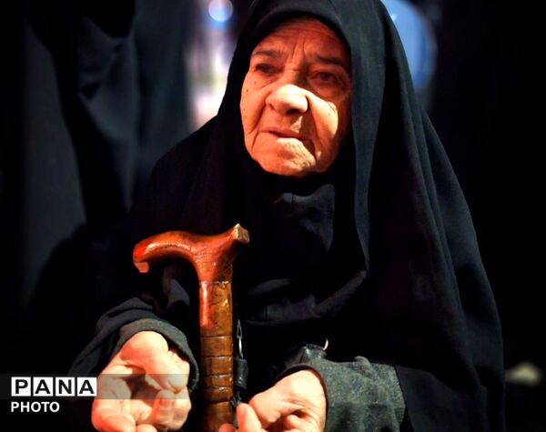 دست‌هایی به آسمان، قلوبی به امید ظهور